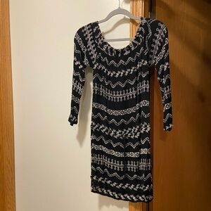 100% Rayon Lucy Love Black and White Geometric Long Sleeve Dress